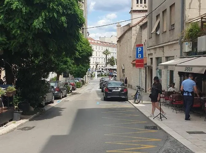 Nedo Split